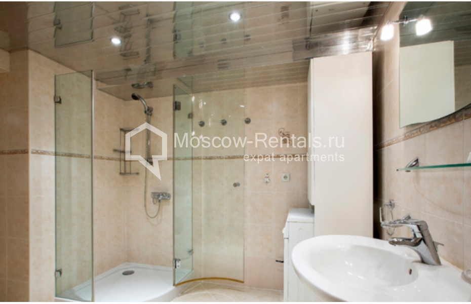 Photo #7 4-room (3 BR) apartment for <a href="http://moscow-rentals.ru/en/articles/long-term-rent" target="_blank">a long-term</a> rent
 in Russia, Moscow, Petrovsky lane,  5С9