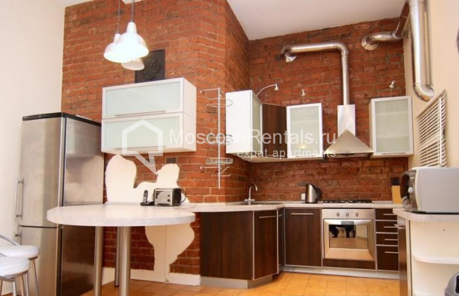 Photo #5 3-room (2 BR) apartment for <a href="http://moscow-rentals.ru/en/articles/long-term-rent" target="_blank">a long-term</a> rent
 in Russia, Moscow, Sadovaya-Samotechnaya str, 2/12