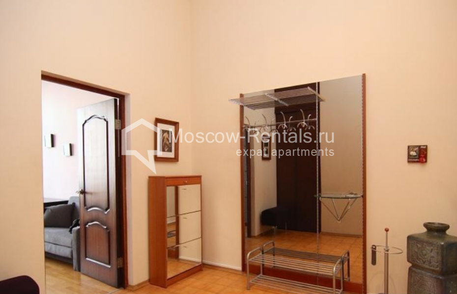 Photo #18 3-room (2 BR) apartment for <a href="http://moscow-rentals.ru/en/articles/long-term-rent" target="_blank">a long-term</a> rent
 in Russia, Moscow, Sadovaya-Samotechnaya str, 2/12