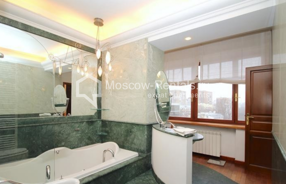 Photo #13 4-room (3 BR) apartment for <a href="http://moscow-rentals.ru/en/articles/long-term-rent" target="_blank">a long-term</a> rent
 in Russia, Moscow, 1st Volkonsky lane, 15