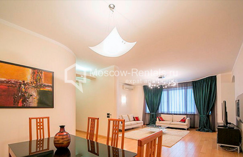 Photo #3 4-room (3 BR) apartment for <a href="http://moscow-rentals.ru/en/articles/long-term-rent" target="_blank">a long-term</a> rent
 in Russia, Moscow, Zoologicheskaya str, 30 С 2