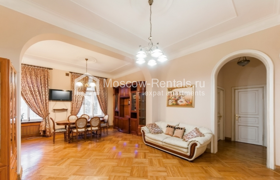 Photo #6 4-room (3 BR) apartment for <a href="http://moscow-rentals.ru/en/articles/long-term-rent" target="_blank">a long-term</a> rent
 in Russia, Moscow, 1st Novokuznetskyi lane, 10