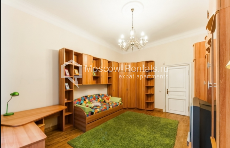 Photo #11 4-room (3 BR) apartment for <a href="http://moscow-rentals.ru/en/articles/long-term-rent" target="_blank">a long-term</a> rent
 in Russia, Moscow, 1st Novokuznetskyi lane, 10