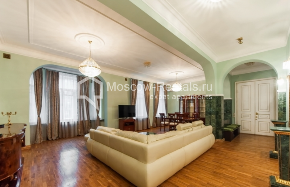 Photo #2 4-room (3 BR) apartment for <a href="http://moscow-rentals.ru/en/articles/long-term-rent" target="_blank">a long-term</a> rent
 in Russia, Moscow, 1st Novokuznetskyi lane, 10