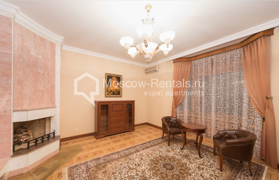 Photo #4 4-room (3 BR) apartment for <a href="http://moscow-rentals.ru/en/articles/long-term-rent" target="_blank">a long-term</a> rent
 in Russia, Moscow, Pozharsky lane 7 А