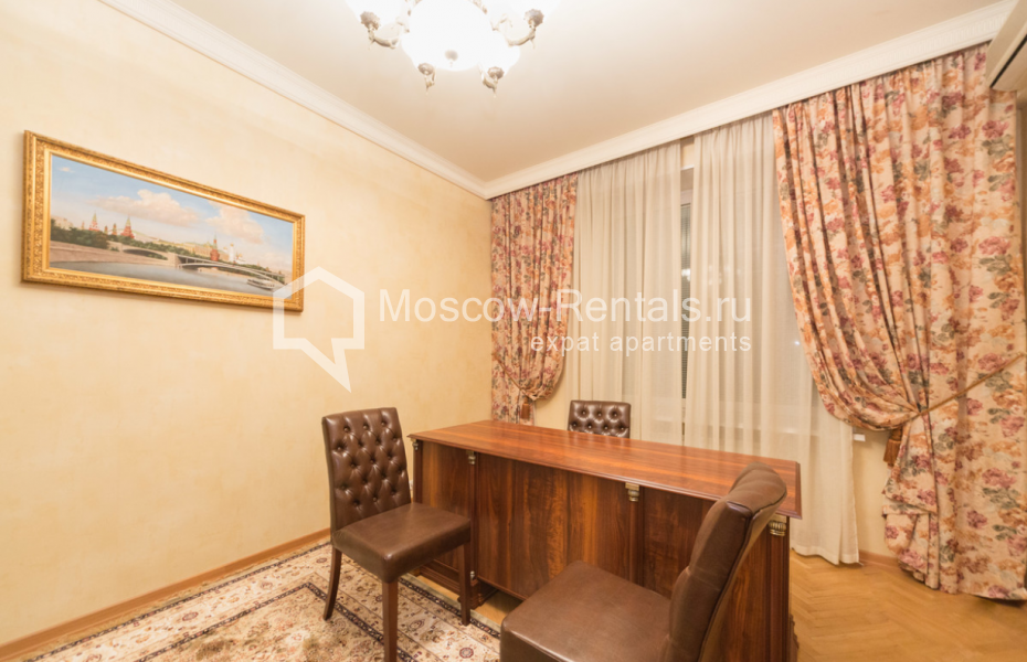 Photo #14 4-room (3 BR) apartment for <a href="http://moscow-rentals.ru/en/articles/long-term-rent" target="_blank">a long-term</a> rent
 in Russia, Moscow, Pozharsky lane 7 А