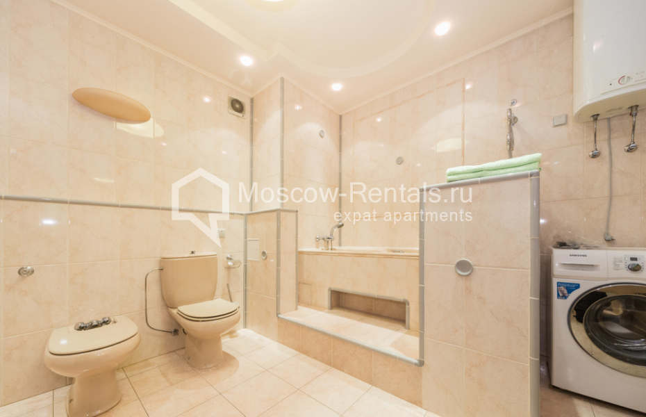 Photo #16 4-room (3 BR) apartment for <a href="http://moscow-rentals.ru/en/articles/long-term-rent" target="_blank">a long-term</a> rent
 in Russia, Moscow, Pozharsky lane 7 А