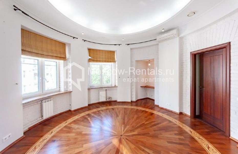 Photo #8 5-room (4 BR) apartment for <a href="http://moscow-rentals.ru/en/articles/long-term-rent" target="_blank">a long-term</a> rent
 in Russia, Moscow, Malaya Bronnaya str, 31/13