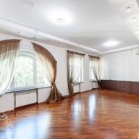 Photo #1 5-room (4 BR) apartment for <a href="http://moscow-rentals.ru/en/articles/long-term-rent" target="_blank">a long-term</a> rent
 in Russia, Moscow, Malaya Bronnaya str, 31/13