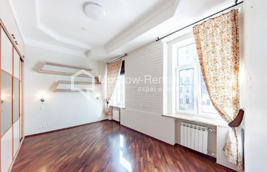 Photo #9 5-room (4 BR) apartment for <a href="http://moscow-rentals.ru/en/articles/long-term-rent" target="_blank">a long-term</a> rent
 in Russia, Moscow, Malaya Bronnaya str, 31/13