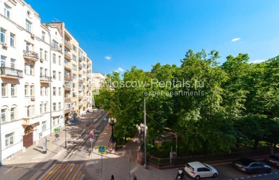 Photo #25 5-room (4 BR) apartment for <a href="http://moscow-rentals.ru/en/articles/long-term-rent" target="_blank">a long-term</a> rent
 in Russia, Moscow, Malaya Bronnaya str, 31/13
