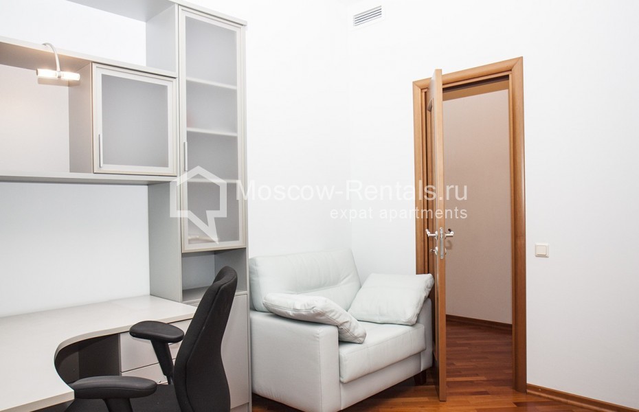 Photo #12 3-room (2 BR) apartment for <a href="http://moscow-rentals.ru/en/articles/long-term-rent" target="_blank">a long-term</a> rent
 in Russia, Moscow, Grokholsky lane, 28