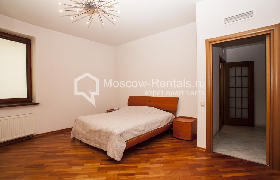 Photo #8 3-room (2 BR) apartment for <a href="http://moscow-rentals.ru/en/articles/long-term-rent" target="_blank">a long-term</a> rent
 in Russia, Moscow, Grokholsky lane, 28