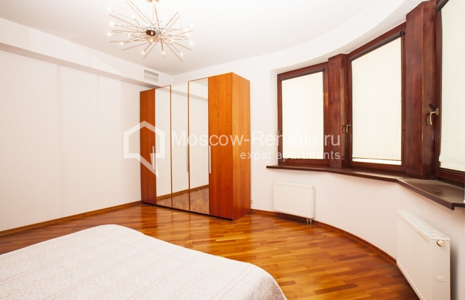 Photo #10 3-room (2 BR) apartment for <a href="http://moscow-rentals.ru/en/articles/long-term-rent" target="_blank">a long-term</a> rent
 in Russia, Moscow, Grokholsky lane, 28