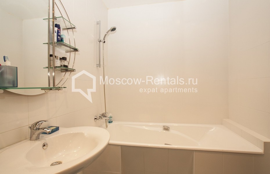 Photo #15 3-room (2 BR) apartment for <a href="http://moscow-rentals.ru/en/articles/long-term-rent" target="_blank">a long-term</a> rent
 in Russia, Moscow, Grokholsky lane, 28