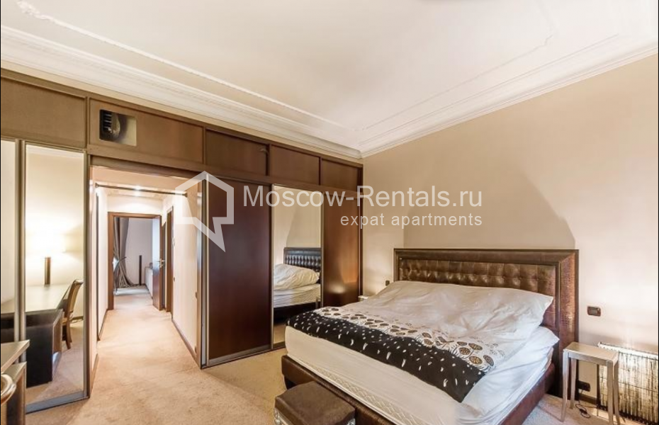 Photo #15 4-room (3 BR) apartment for <a href="http://moscow-rentals.ru/en/articles/long-term-rent" target="_blank">a long-term</a> rent
 in Russia, Moscow, New Arbat str, 31/12