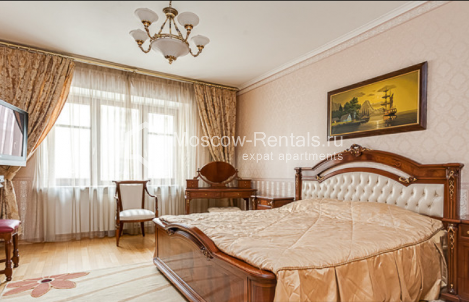 Photo #5 4-room (3 BR) apartment for <a href="http://moscow-rentals.ru/en/articles/long-term-rent" target="_blank">a long-term</a> rent
 in Russia, Moscow, Sadovaya-Kudrinskaya str, 25