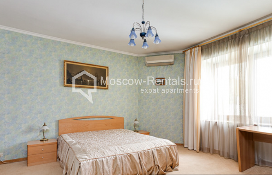 Photo #12 4-room (3 BR) apartment for <a href="http://moscow-rentals.ru/en/articles/long-term-rent" target="_blank">a long-term</a> rent
 in Russia, Moscow, Sadovaya-Kudrinskaya str, 25