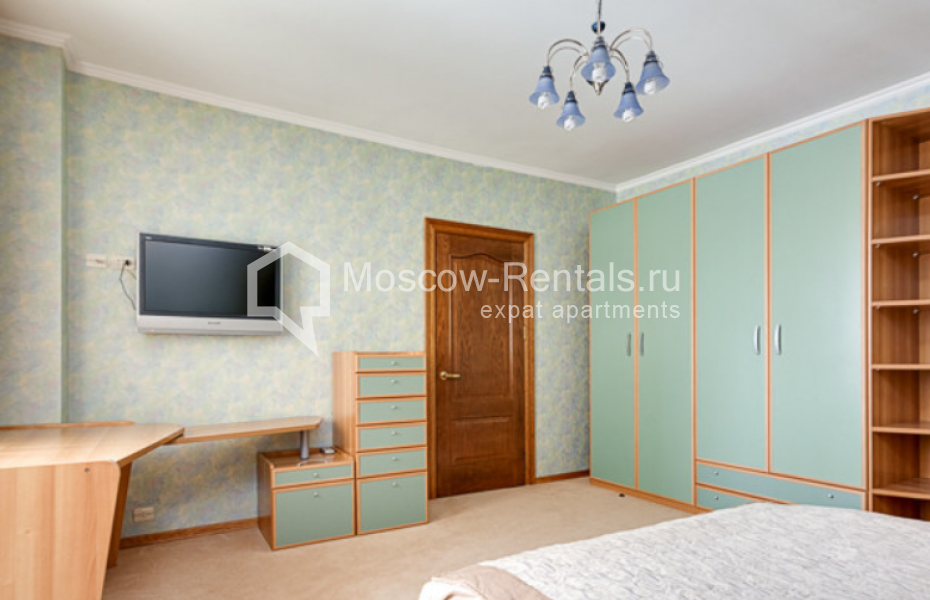 Photo #13 4-room (3 BR) apartment for <a href="http://moscow-rentals.ru/en/articles/long-term-rent" target="_blank">a long-term</a> rent
 in Russia, Moscow, Sadovaya-Kudrinskaya str, 25
