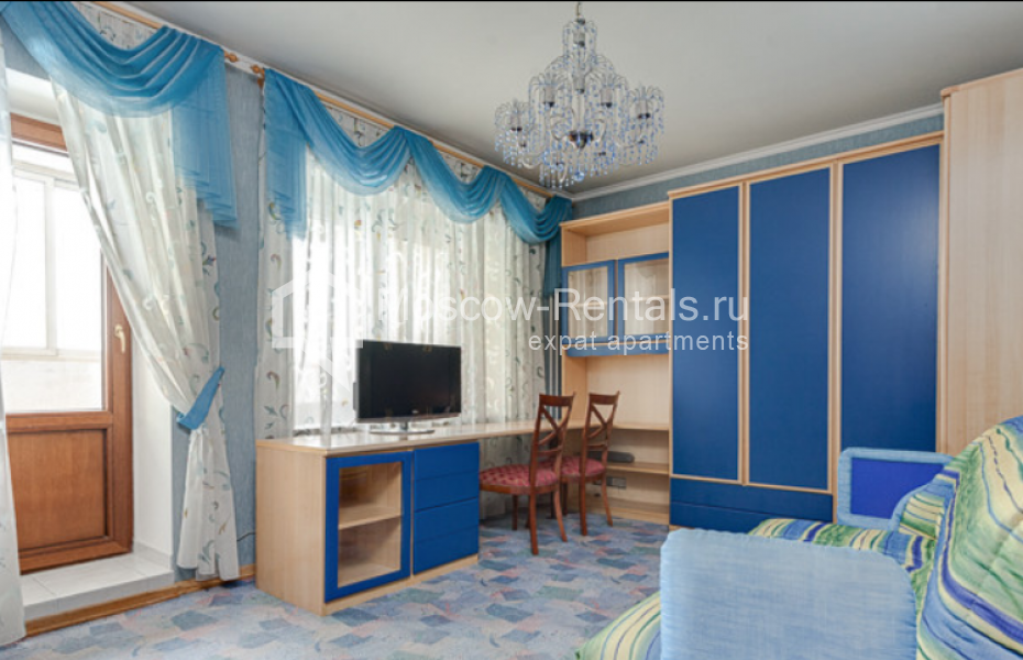 Photo #14 4-room (3 BR) apartment for <a href="http://moscow-rentals.ru/en/articles/long-term-rent" target="_blank">a long-term</a> rent
 in Russia, Moscow, Sadovaya-Kudrinskaya str, 25