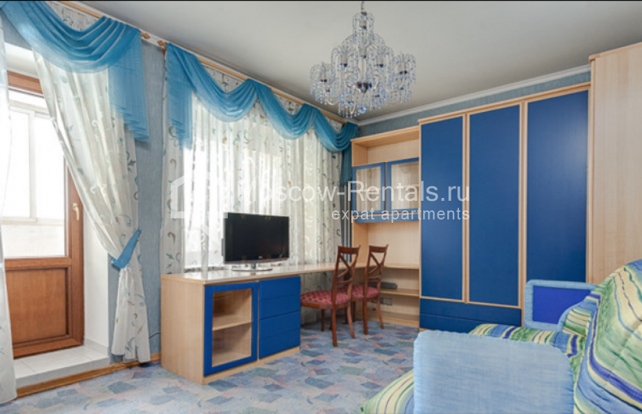 Photo #15 4-room (3 BR) apartment for <a href="http://moscow-rentals.ru/en/articles/long-term-rent" target="_blank">a long-term</a> rent
 in Russia, Moscow, Sadovaya-Kudrinskaya str, 25