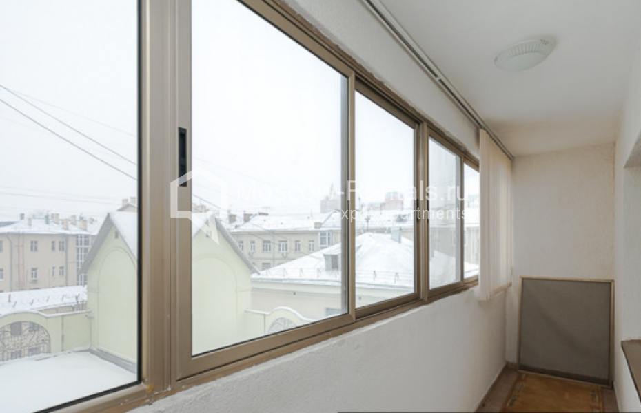 Photo #20 4-room (3 BR) apartment for <a href="http://moscow-rentals.ru/en/articles/long-term-rent" target="_blank">a long-term</a> rent
 in Russia, Moscow, Sadovaya-Kudrinskaya str, 25