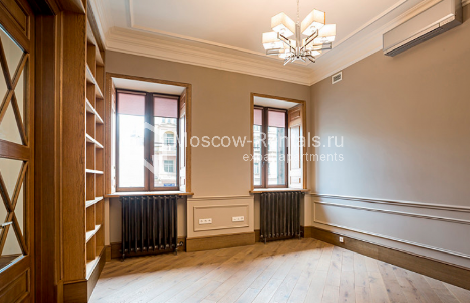 Photo #3 3-room (2 BR) apartment for <a href="http://moscow-rentals.ru/en/articles/long-term-rent" target="_blank">a long-term</a> rent
 in Russia, Moscow, Tverskaya str, 27 С 2