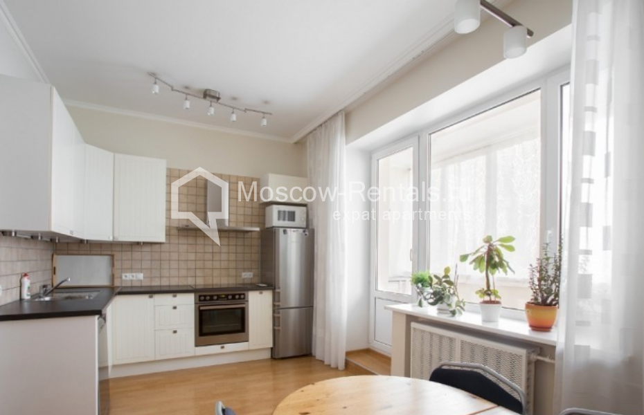 Photo #5 3-room (2 BR) apartment for <a href="http://moscow-rentals.ru/en/articles/long-term-rent" target="_blank">a long-term</a> rent
 in Russia, Moscow, 2nd Tverskaya-Yamskaya str, 54
