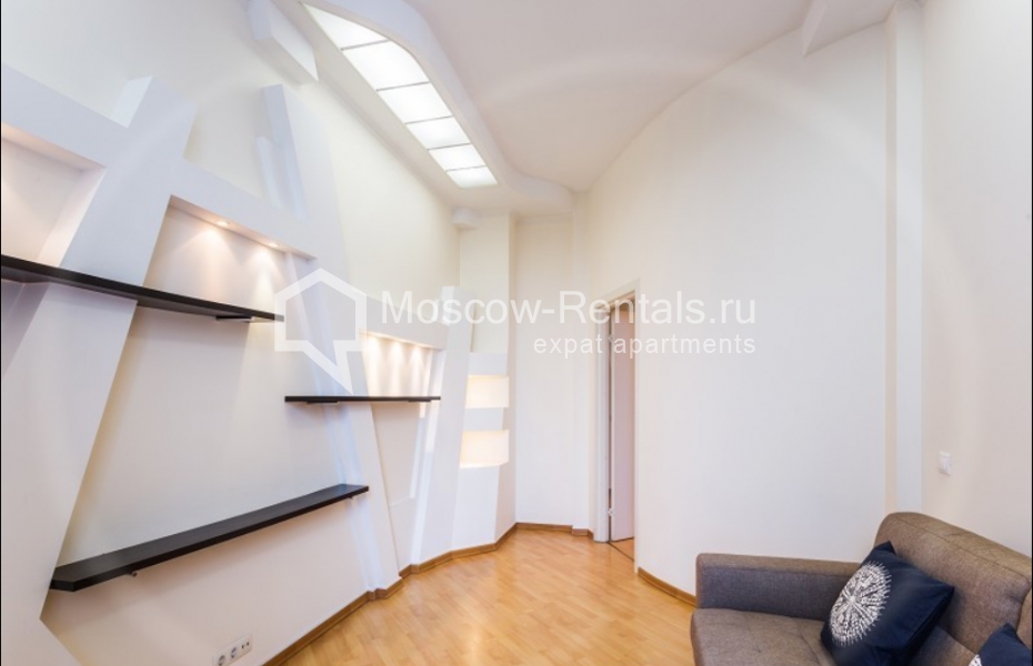 Photo #6 3-room (2 BR) apartment for <a href="http://moscow-rentals.ru/en/articles/long-term-rent" target="_blank">a long-term</a> rent
 in Russia, Moscow, Bolshaya Dorogomilovskaya str,  4