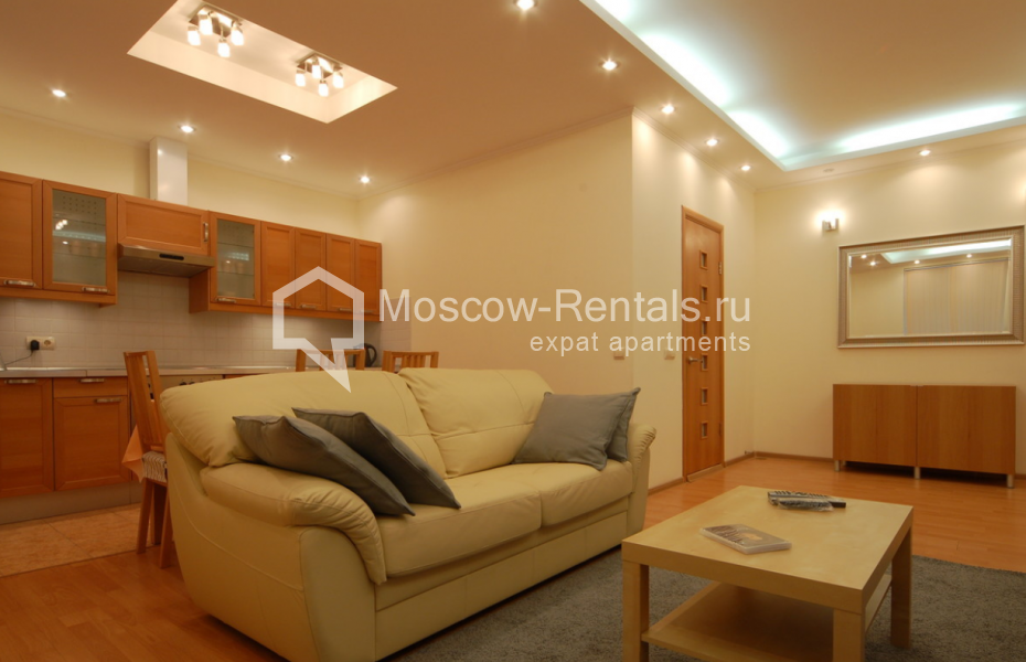 Photo #1 2-room (1 BR) apartment for <a href="http://moscow-rentals.ru/en/articles/long-term-rent" target="_blank">a long-term</a> rent
 in Russia, Moscow, Sadovaya-Triumphalnaya str, 4/10