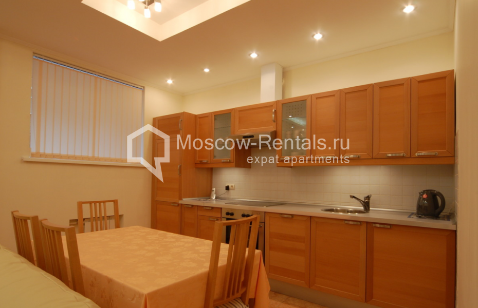 Photo #3 2-room (1 BR) apartment for <a href="http://moscow-rentals.ru/en/articles/long-term-rent" target="_blank">a long-term</a> rent
 in Russia, Moscow, Sadovaya-Triumphalnaya str, 4/10