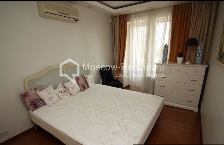 Photo #9 2-room (1 BR) apartment for <a href="http://moscow-rentals.ru/en/articles/long-term-rent" target="_blank">a long-term</a> rent
 in Russia, Moscow, Brusov lane, 4