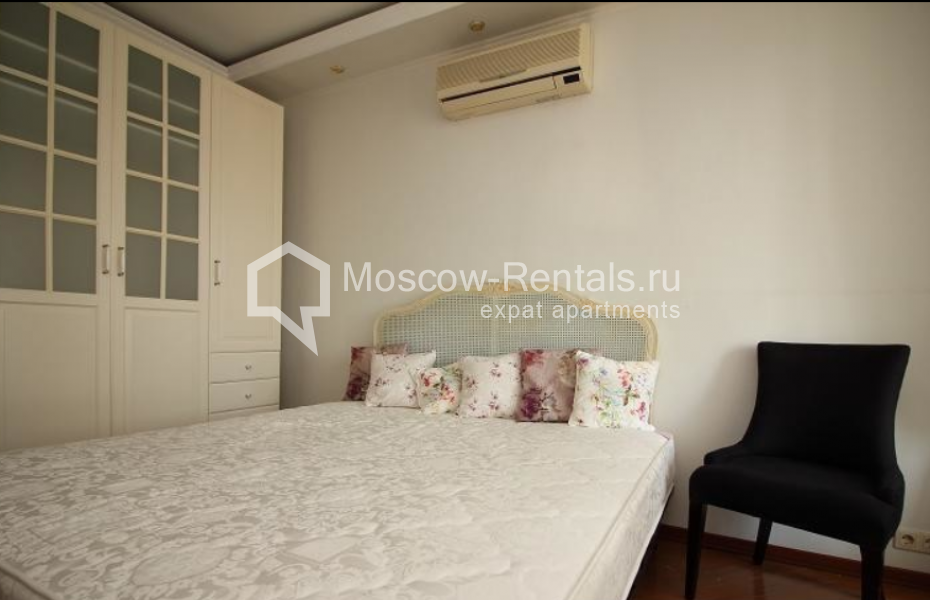 Photo #10 2-room (1 BR) apartment for <a href="http://moscow-rentals.ru/en/articles/long-term-rent" target="_blank">a long-term</a> rent
 in Russia, Moscow, Brusov lane, 4