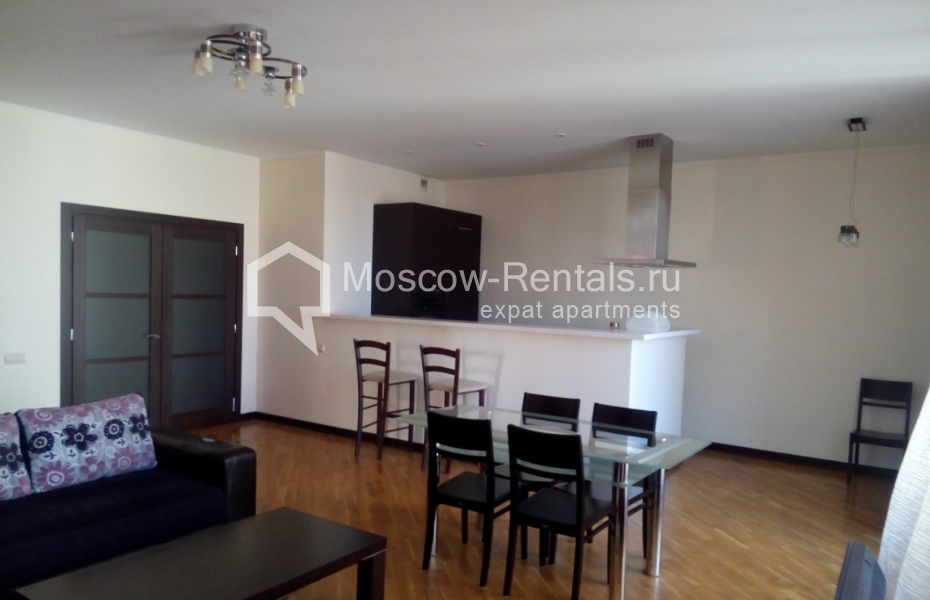 Photo #5 4-room (3 BR) apartment for <a href="http://moscow-rentals.ru/en/articles/long-term-rent" target="_blank">a long-term</a> rent
 in Russia, Moscow, Tikhvinskaya str, 10