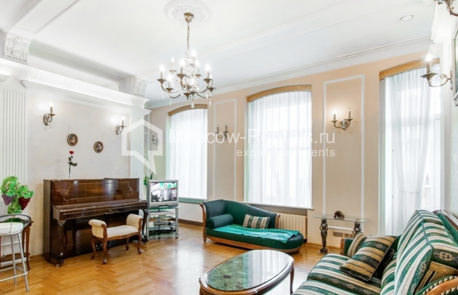 Photo #4 4-room (3 BR) apartment for <a href="http://moscow-rentals.ru/en/articles/long-term-rent" target="_blank">a long-term</a> rent
 in Russia, Moscow, Ostozhenka str, 7 стр 1