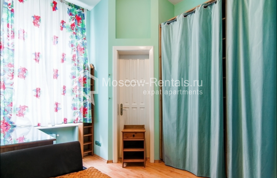 Photo #15 4-room (3 BR) apartment for <a href="http://moscow-rentals.ru/en/articles/long-term-rent" target="_blank">a long-term</a> rent
 in Russia, Moscow, Ostozhenka str, 7 стр 1