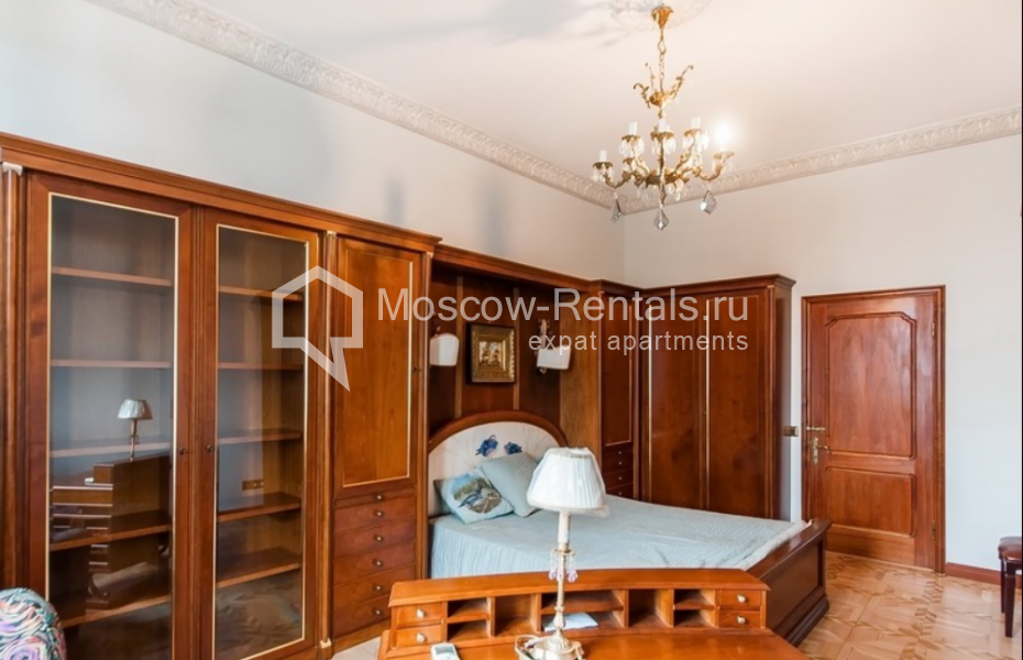 Photo #7 4-room (3 BR) apartment for <a href="http://moscow-rentals.ru/en/articles/long-term-rent" target="_blank">a long-term</a> rent
 in Russia, Moscow, Frunzenskaya str, 44 С 1