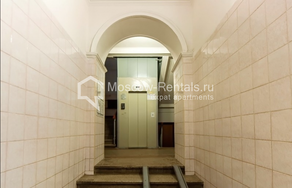 Photo #28 4-room (3 BR) apartment for <a href="http://moscow-rentals.ru/en/articles/long-term-rent" target="_blank">a long-term</a> rent
 in Russia, Moscow, Frunzenskaya str, 44 С 1