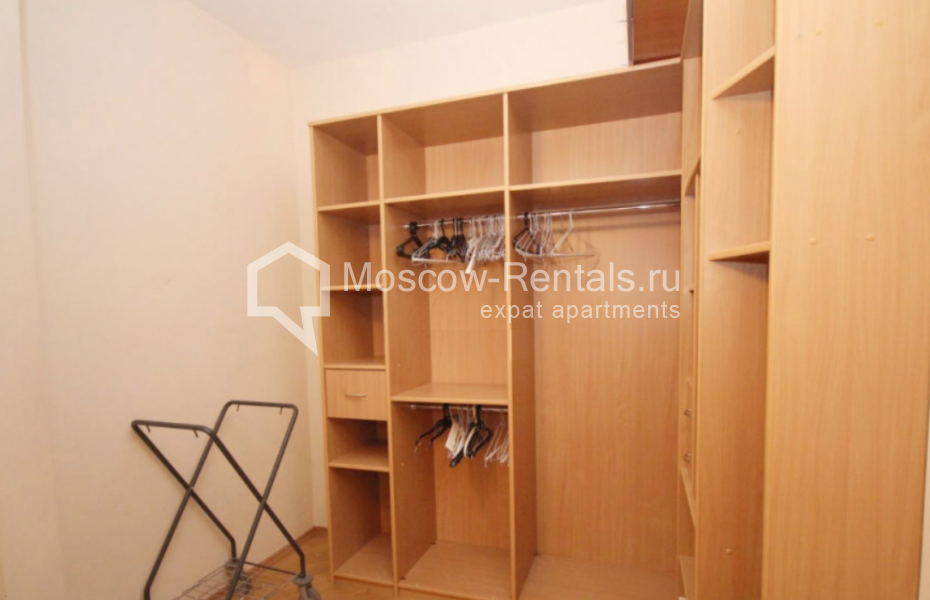 Photo #5 4-room (3 BR) apartment for <a href="http://moscow-rentals.ru/en/articles/long-term-rent" target="_blank">a long-term</a> rent
 in Russia, Moscow, Bolshoi Nikolovorobinski lane, 10