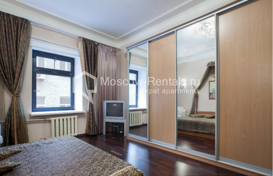 Photo #6 5-room (4 BR) apartment for <a href="http://moscow-rentals.ru/en/articles/long-term-rent" target="_blank">a long-term</a> rent
 in Russia, Moscow, Strastnoi blv., 4С1