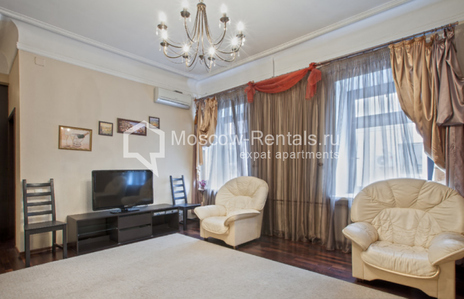 Photo #1 5-room (4 BR) apartment for <a href="http://moscow-rentals.ru/en/articles/long-term-rent" target="_blank">a long-term</a> rent
 in Russia, Moscow, Strastnoi blv., 4С1