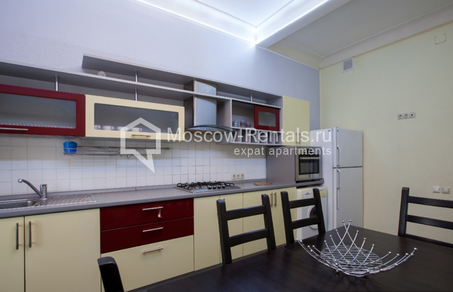 Photo #4 5-room (4 BR) apartment for <a href="http://moscow-rentals.ru/en/articles/long-term-rent" target="_blank">a long-term</a> rent
 in Russia, Moscow, Strastnoi blv., 4С1